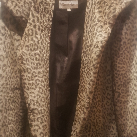 Calvin Klein Fun Fur Leapoard jacket - Picture 3 of 4